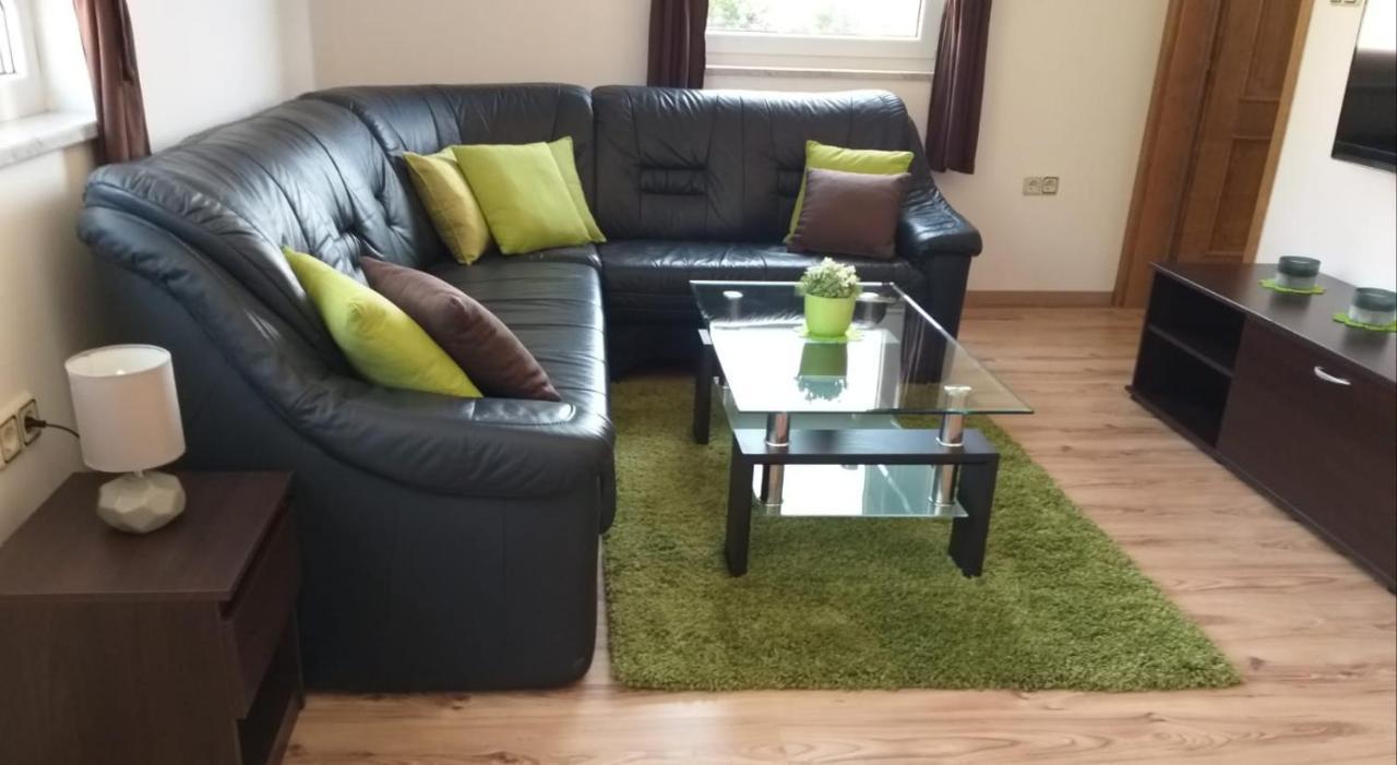 Apartments Battistutti - Free Private Parking ザグレブ エクステリア 写真
