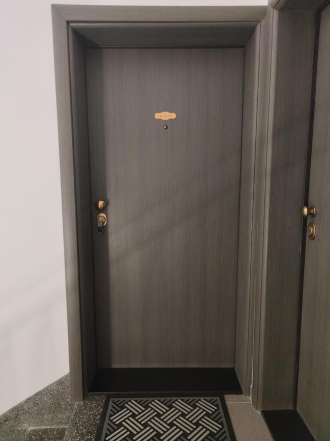 Apartments Battistutti - Free Private Parking ザグレブ エクステリア 写真