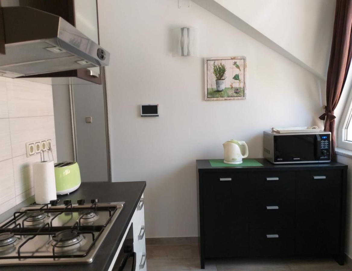 Apartments Battistutti - Free Private Parking ザグレブ エクステリア 写真