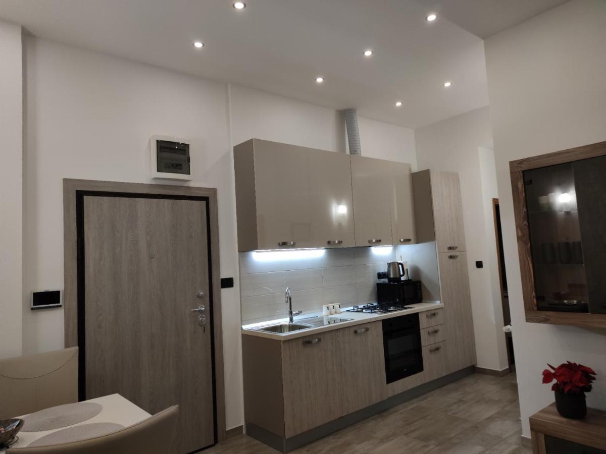 Apartments Battistutti - Free Private Parking ザグレブ エクステリア 写真